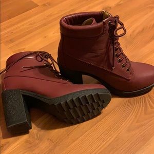 Heeled booties